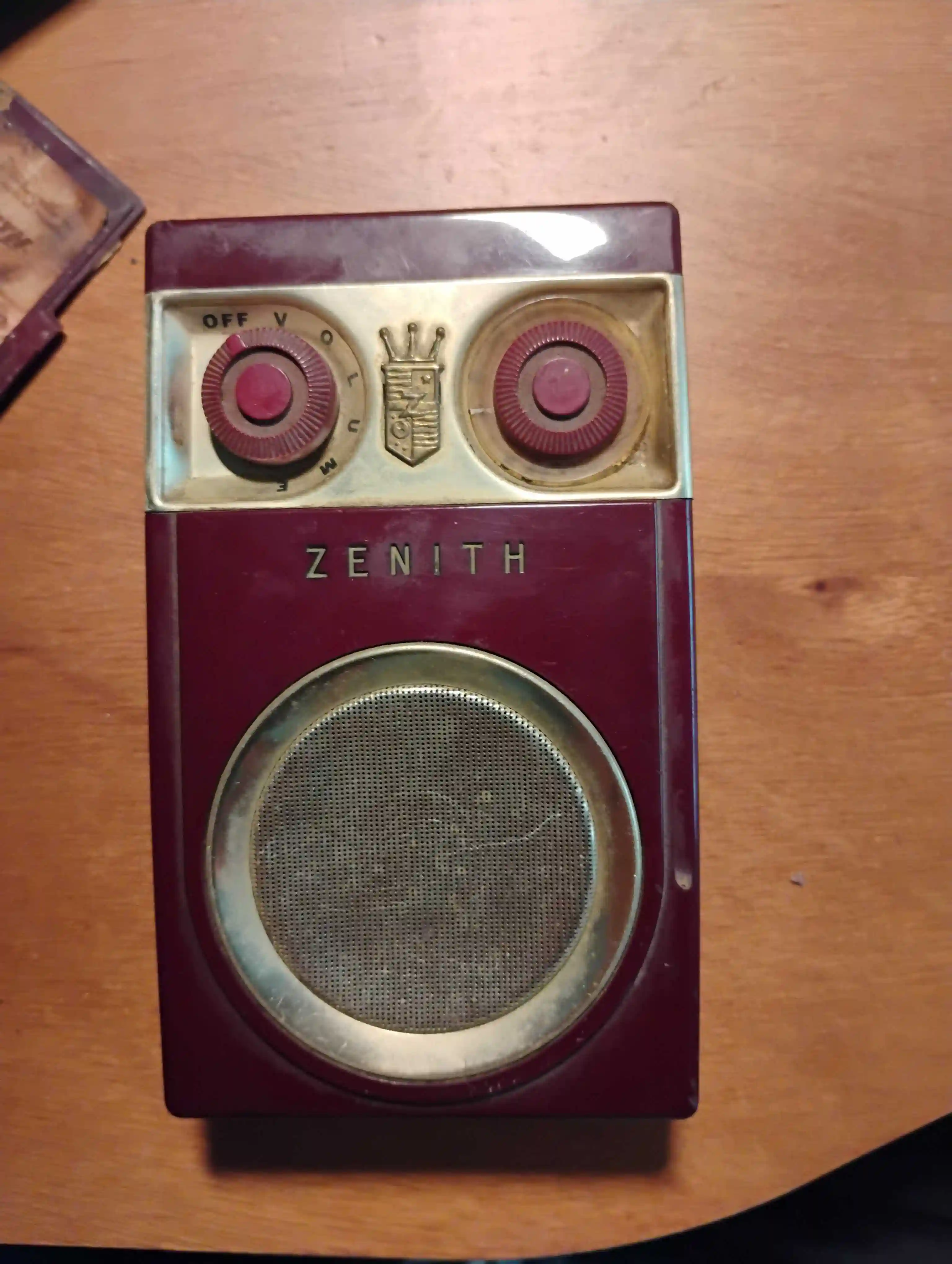 1953 Vintage transistor radio of unknown model